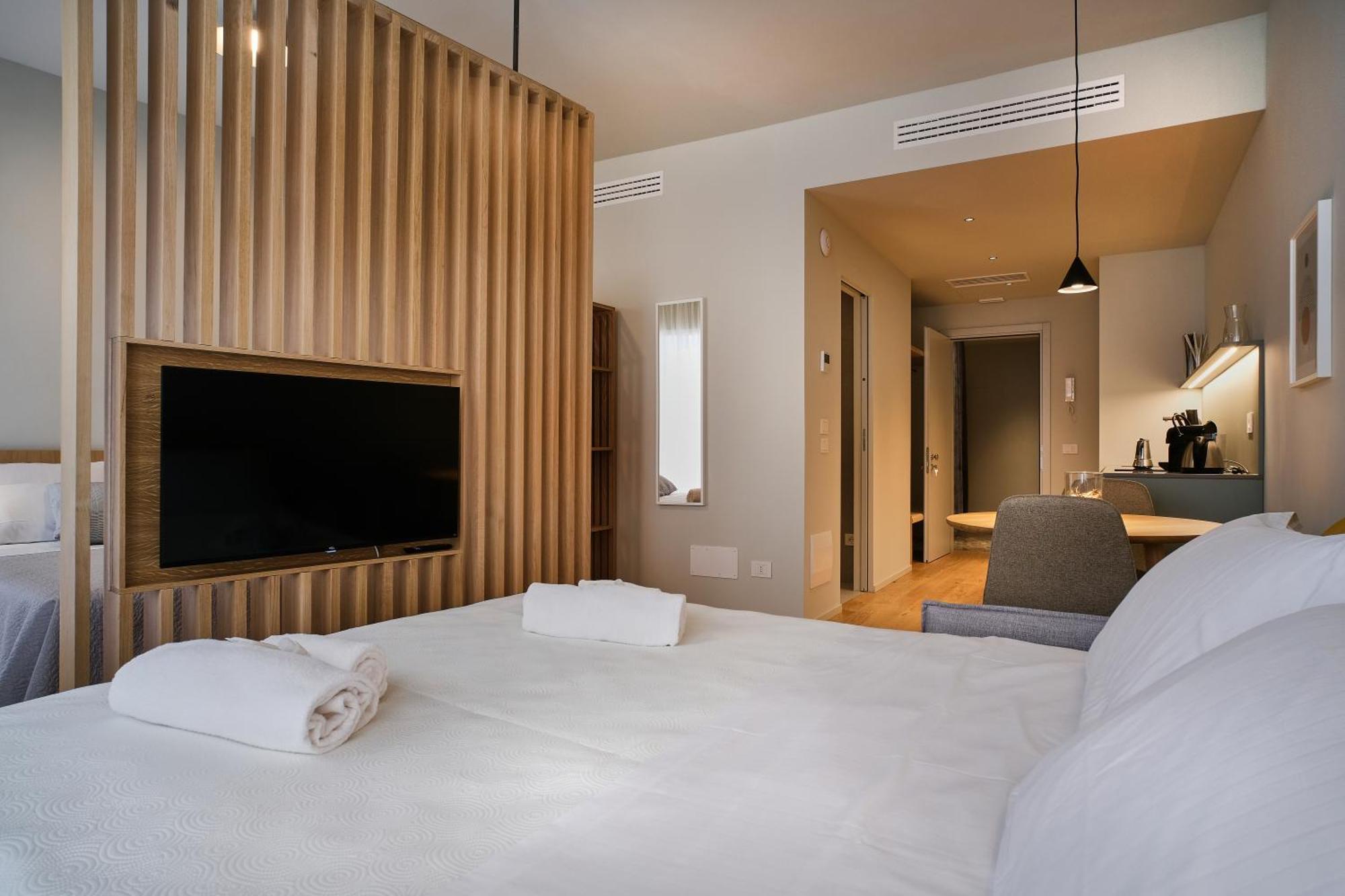 Suites Zenari Верона Экстерьер фото