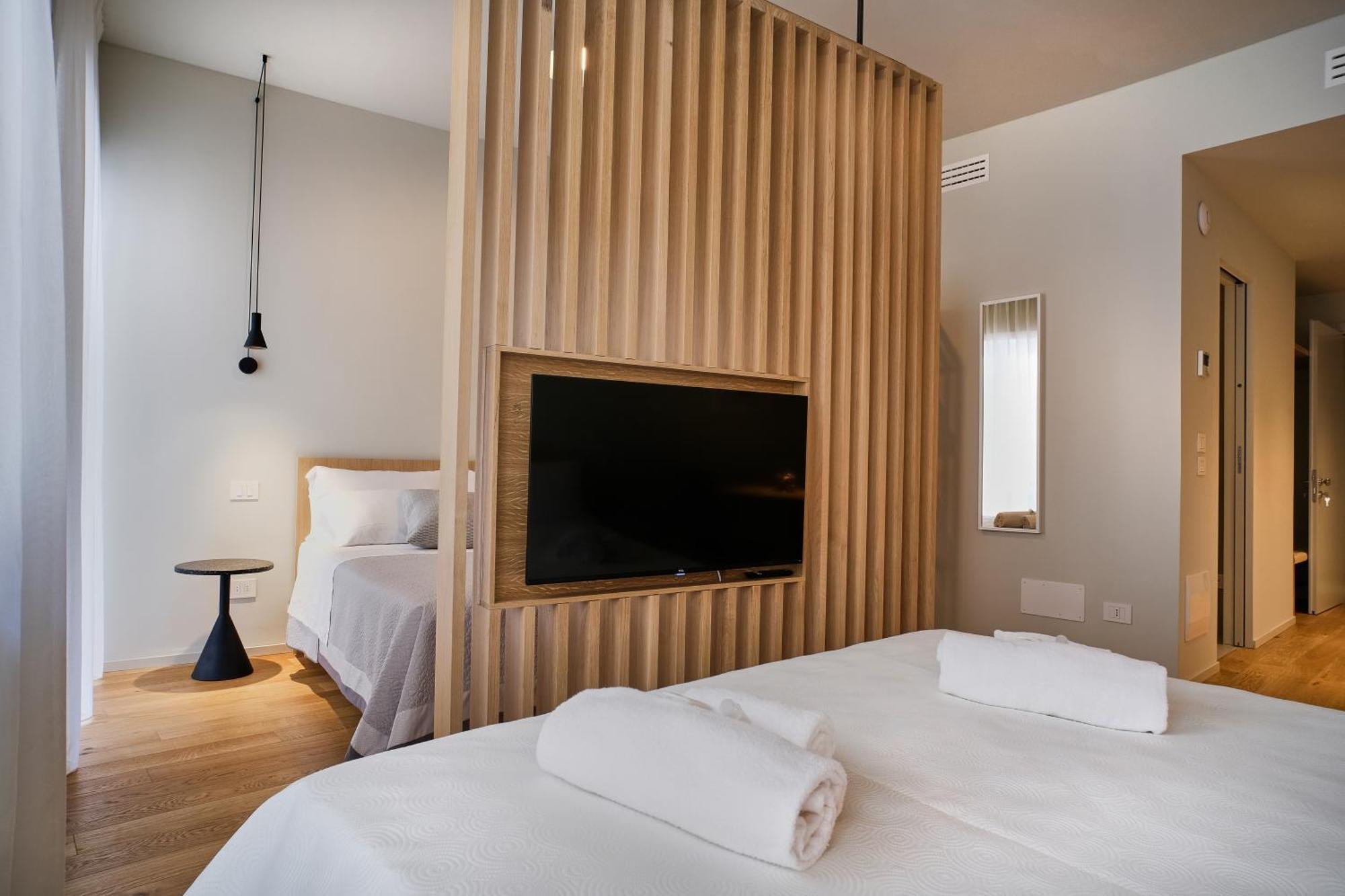 Suites Zenari Верона Экстерьер фото